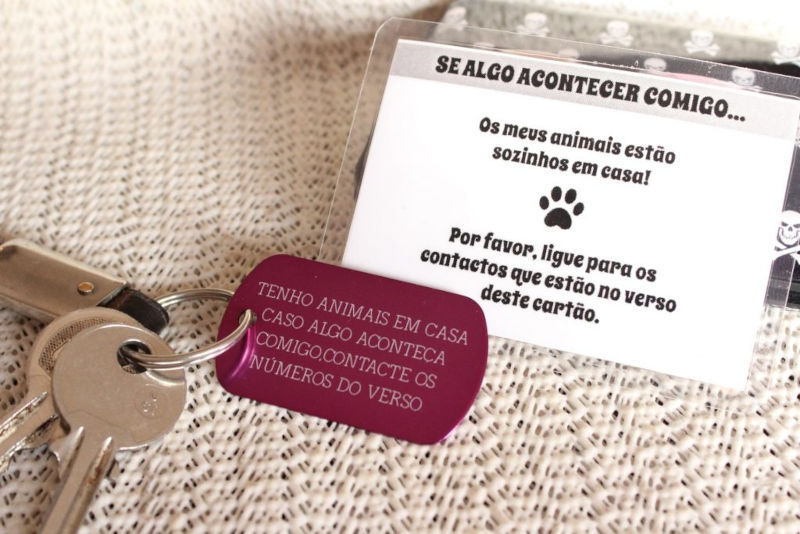 Cartão e Medalha "Tenho Animais em Casa"